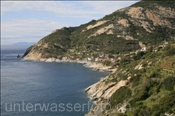 Westküste mit der Ortschaft Chiessi (Italien, Elba) - Westcoast (Italy, Elba)