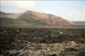 Erloschener Vulkankrater im Timanfaya Nationalpark auf Lanzarote (Lanzarote, Kanarische Inseln) - Timanfaya Nationalparc (Lanzarote, Canary Islands)